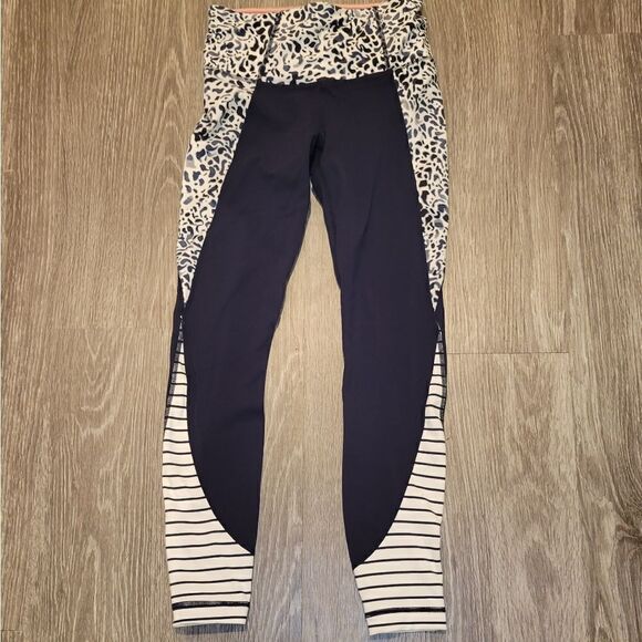 ATHLETA Navy Blue Leggings Stripe Leopard Print Size XXS - Picture 4 of 10